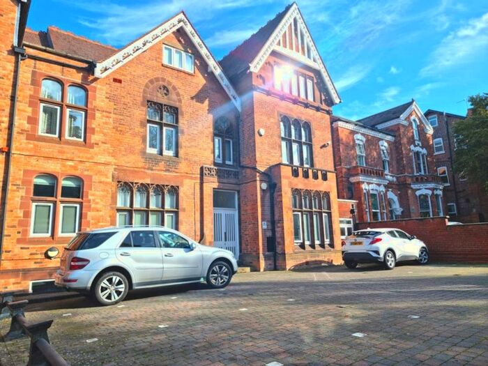 2 Bedroom Flat To Rent In Portland Road, Birmingham, B16