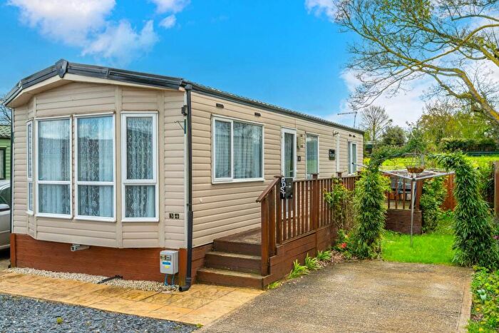 2 Bedroom Caravan For Sale In Cogenhoe, Cogenhoe, NN7
