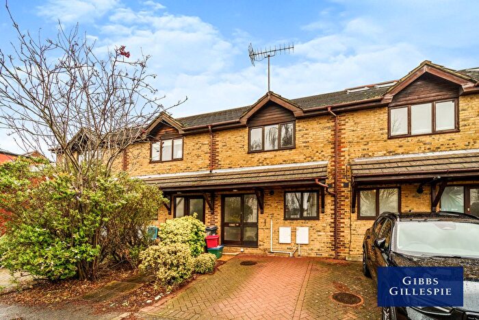 2 Bedroom Property To Rent In Waldeck Road, London, W4