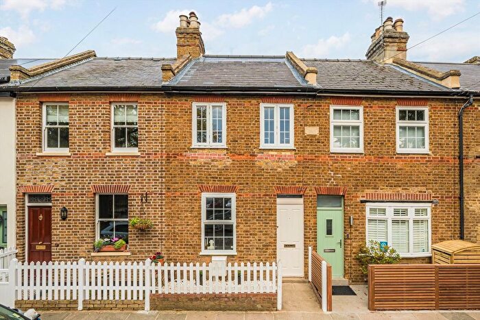 3 Bedroom Terraced House For Sale In Fifth Cross Road, Twickenham, TW2