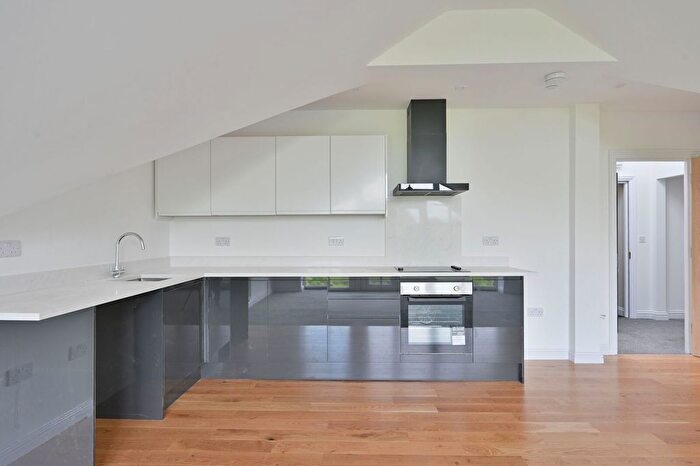 2 Bedroom Flat To Rent In Beckenham, Beckenham, BR3