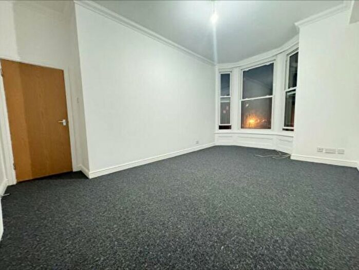 2 Bedroom Apartment To Rent In Alhambra Road, Southsea, PO4