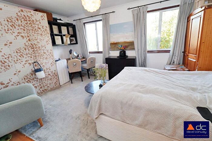 1 Bedroom Flat For Sale In Somervell Road, Harrow, HA2