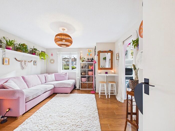 2 Bedroom Flat For Sale In The Stepping Stones, St. Annes Park, Bristol, BS4