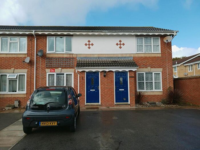 2 Bedroom House To Rent In Launceston Close, Gosport, PO12