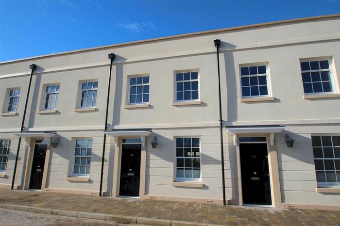 2 Bedroom Property To Rent In Discovery Road, Plymouth, PL1