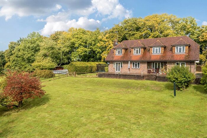 4 Bedroom Detached House To Rent In Hammerpond Road Plummers Plain, RH13