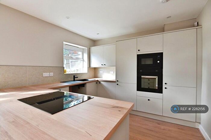 3 Bedroom Semi-Detached House To Rent In Buckmaster Avenue, Newcastle-Under-Lyme, ST5