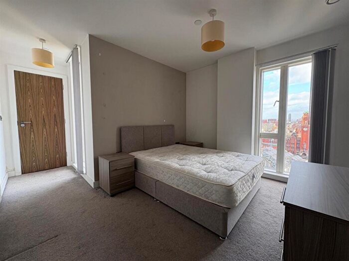 2 Bedroom House To Rent In One Cambridge Street, Manchester, M1