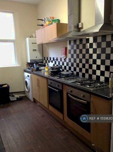 4 Bedroom Flat To Rent In Gedling Grove, Nottingham, NG7