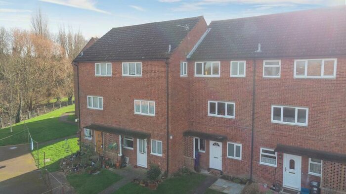 1 Bedroom Flat To Rent In Icknield Close, SG5