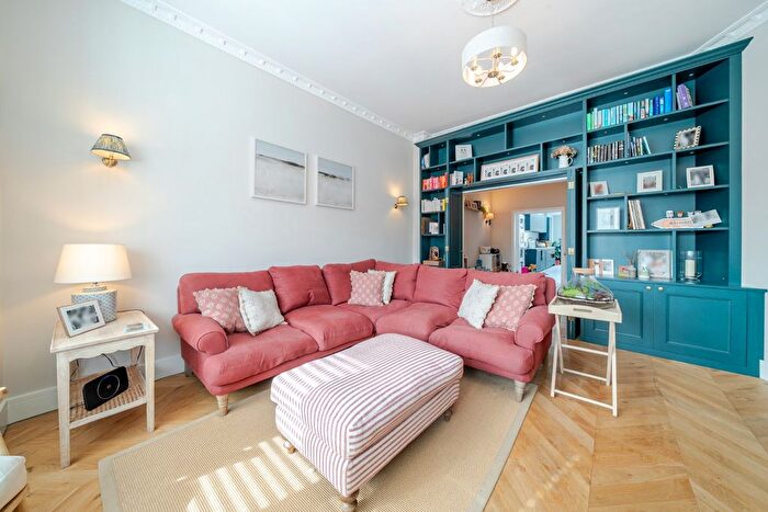 4 Bedroom End Terrace House For Sale In Fairmile Avenue, Streatham, London, SW16