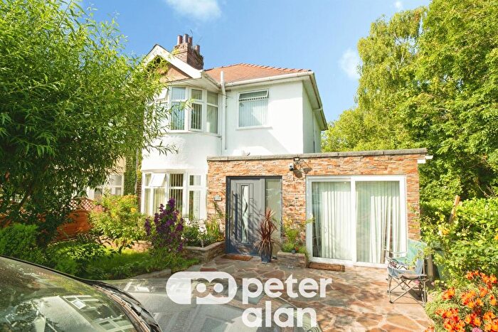 4 Bedroom Semi-Detached House For Sale In Oaks Close, Newport, NP20