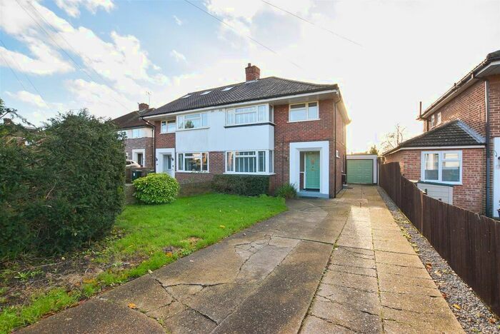 3 Bedroom Semi-Detached House To Rent In Knowle Road, Penenden Heath, Maidstone, ME14