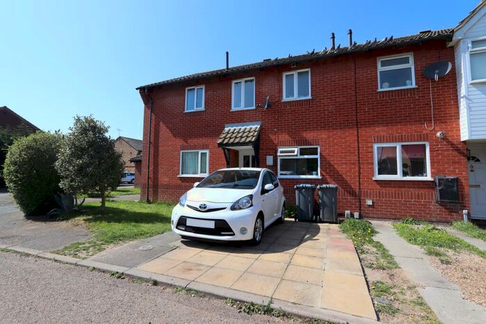 2 Bedroom End Of Terrace House To Rent In Bredfield Close, Felixstowe, IP11