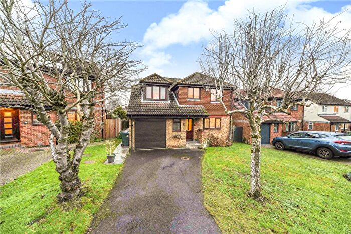 4 Bedroom Detached House For Sale In Manston Road, Guildford, Surrey, GU4