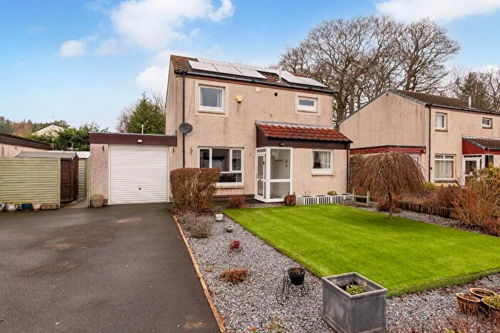 4 Bedroom Detached House For Sale In Millfield, Livingston, West Lothian, EH54
