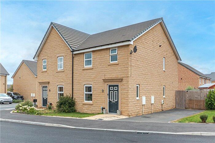 3 Bedroom Semi-Detached House For Sale In Spring Wood Crescent, Bramhope, Leeds, West Yorkshire, LS16