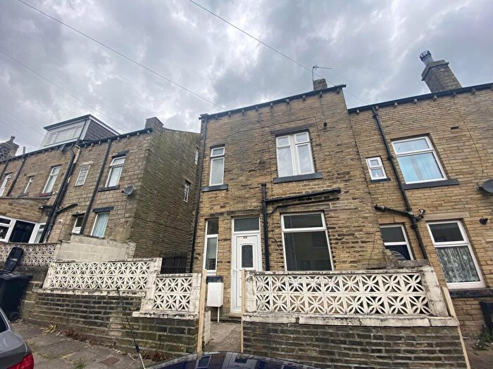 2 Bedroom Terraced House To Rent In Chelsea Street, Keighley, BD21