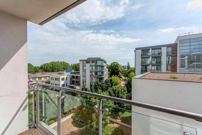 1 Bedroom Flat To Rent In Great West Quarter, Brentford, TW8