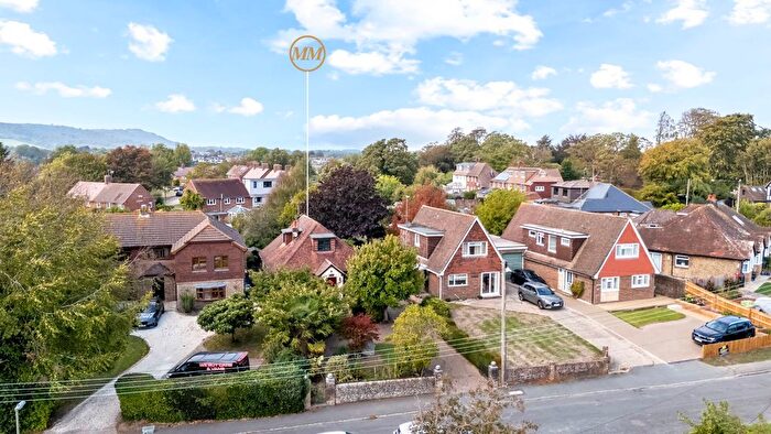 4 Bedroom Detached Bungalow For Sale In Church Lane, Upper Beeding, BN44