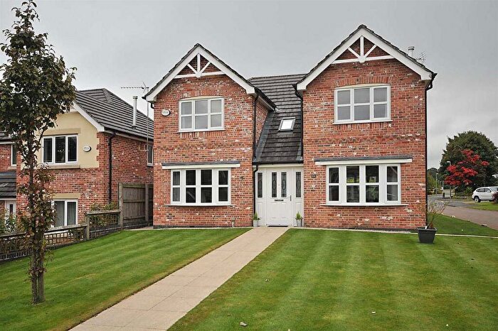 4 Bedroom Detached House To Rent In Augusta Drive, Tytherington, Cheshire, SK10
