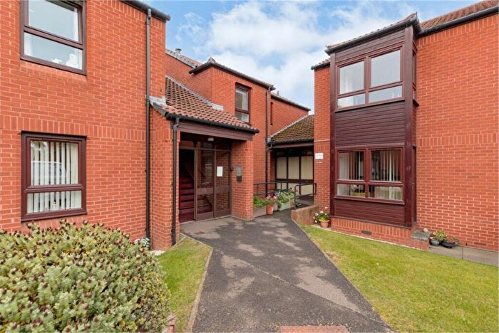 2 Bedroom Retirement Property For Sale In / Mount Vernon Road, Liberton, EH16