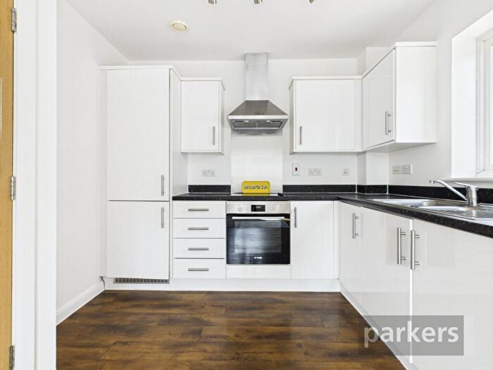 2 Bedroom Apartment For Sale In Welch Way, Witney, Oxfordshire, OX28