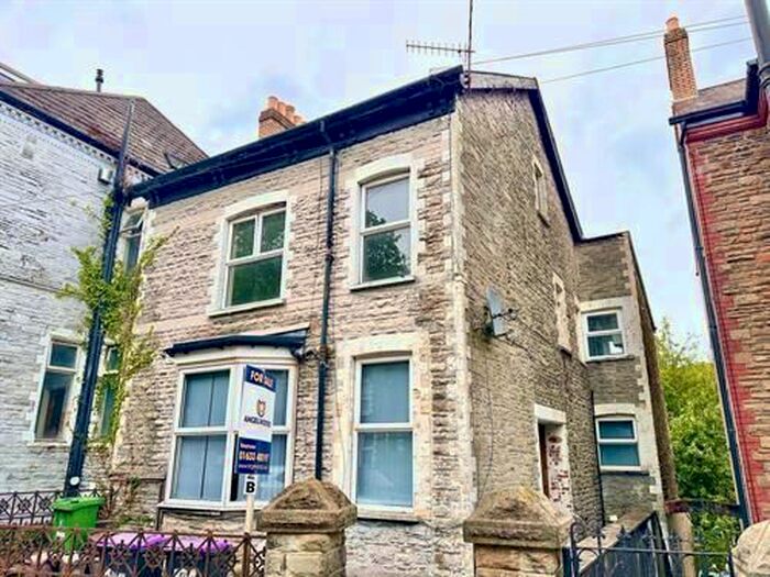 3 Bedroom Flat To Rent In Osborne Road, Pontypool, NP4