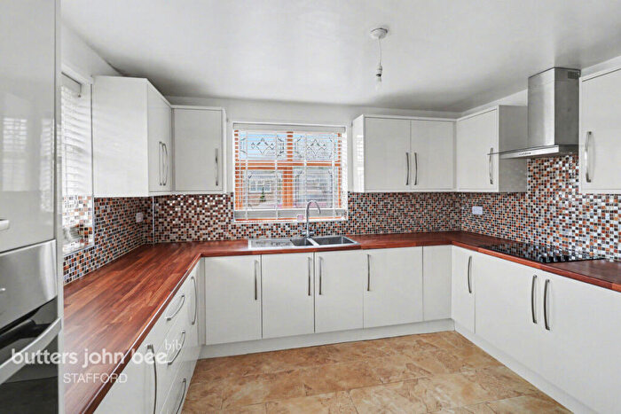 2 Bedroom Detached Bungalow For Sale In Cherry Tree Crescent, Stafford, ST18