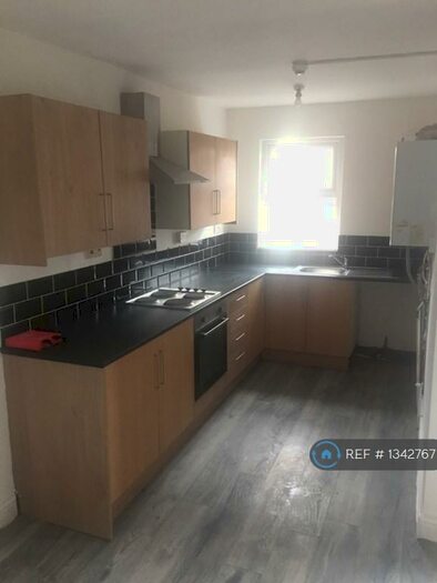 1 Bedroom Flat To Rent In Kremlin Drive, Liverpool, L13