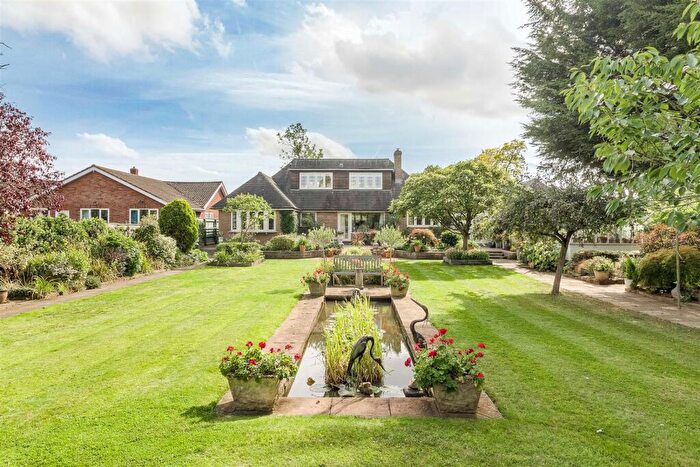 4 Bedroom Detached House For Sale In Knowle Hill, Hurley, Atherstone, CV9