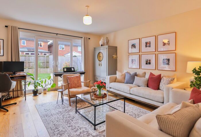 4 Bedroom Detached House To Rent In Miller Road, Clifton Moor, York, North Yorkshire, YO30