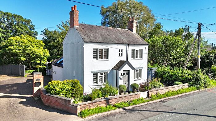 3 Bedroom Cottage For Sale In Cheshire Street, Audlem, CW3