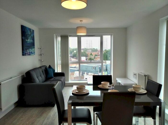 2 Bedroom Flat To Rent In St. Lukes Road, Birmingham, B5