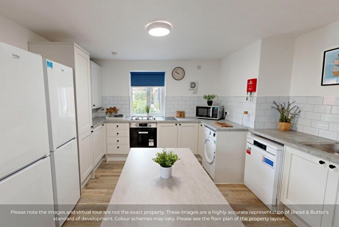 6 Bedroom Flat To Rent In St Nicholas Street, BS1