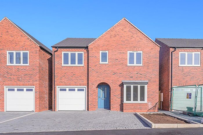 4 Bedroom Detached House For Sale In Richmond Park, Kingswinford, DY6