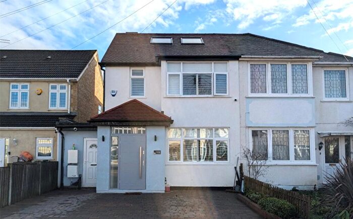 4 Bedroom Semi-Detached House For Sale In Sussex Avenue, Romford, Havering, RM3