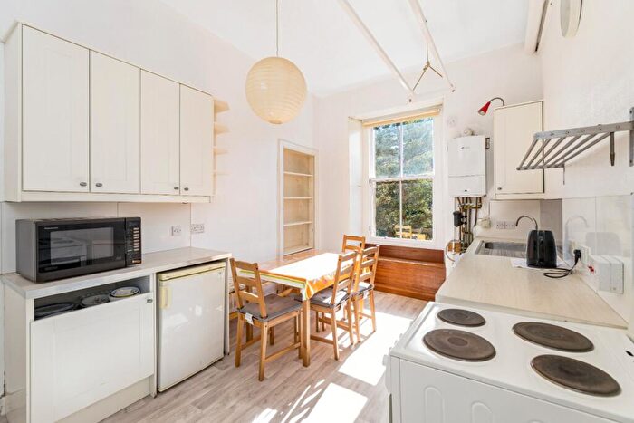 4 Bedroom Flat To Rent In Warrender Park Terrace, Marchmont, Edinburgh, EH9