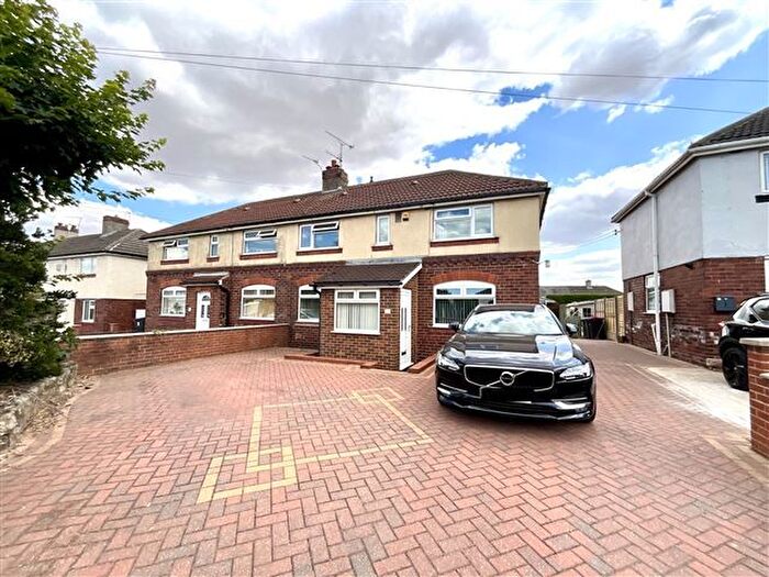 4 Bedroom Semi-Detached House For Sale In Brampton Avenue, Thurcroft, Rotherham, S66