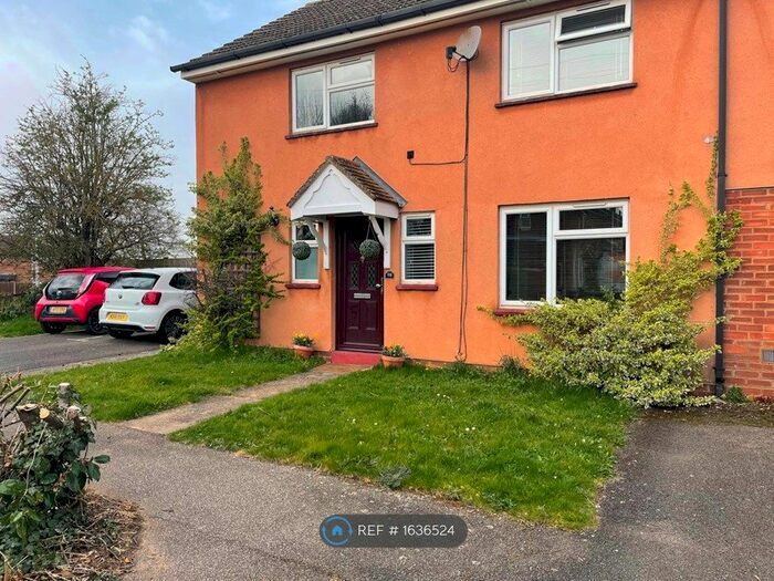 3 Bedroom Semi-Detached House To Rent In Belle Isle Crescent, Huntingdon, PE28