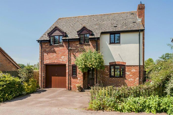 4 Bedroom Detached House For Sale In Barnfield, Talaton, Exeter, EX5