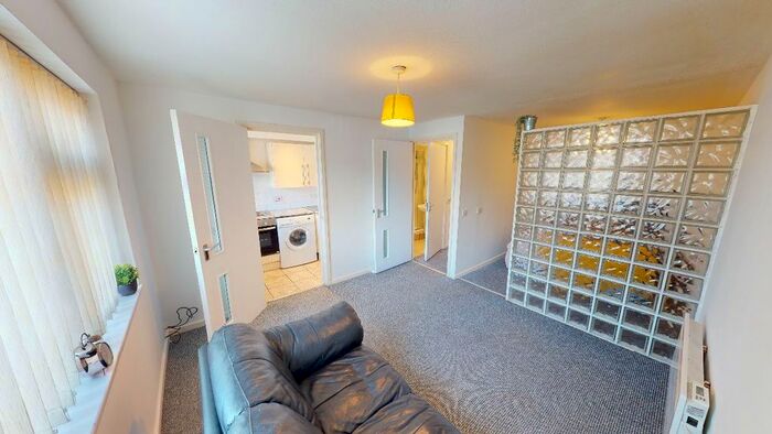 Studio To Rent In St. Lukes Court, Willerby, Hull, HU10