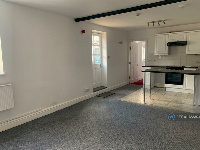 1 Bedroom Flat To Rent In Sidmouth Street, Devizes, SN10