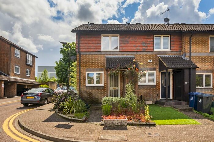 2 Bedroom End Of Terrace House To Rent In Abbeyfields Close, London, NW10