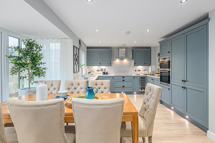 4 Bedroom Detached House For Sale In Inkersall Road, Staveley, Chesterfield, S43