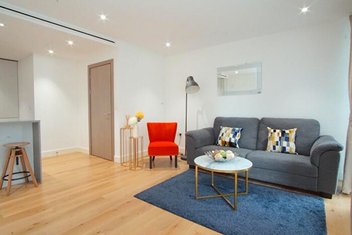 1 Bedroom Flat For Sale In Vaughan Way, London, E1W