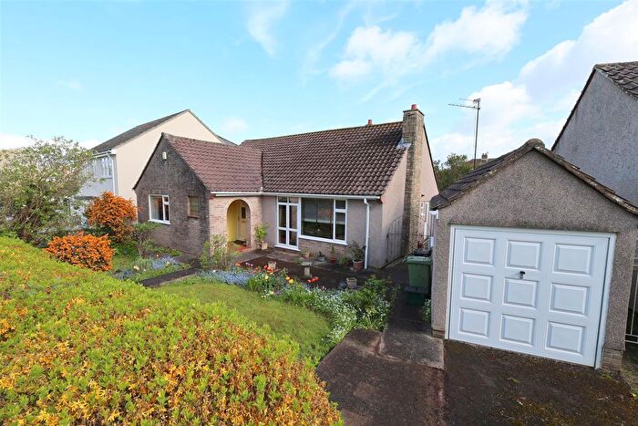 3 Bedroom Detached Bungalow For Sale In Leap Valley Crescent, Bristol, BS16