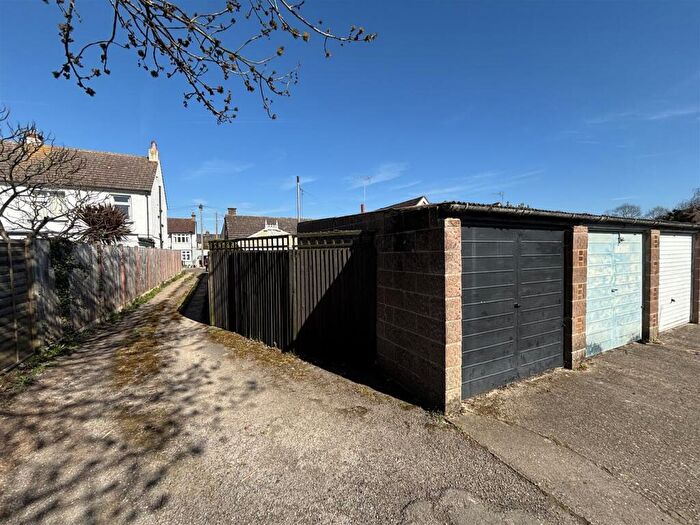 Garage / Parking For Sale In Laurel Avenue, Gravesend, Kent, DA12