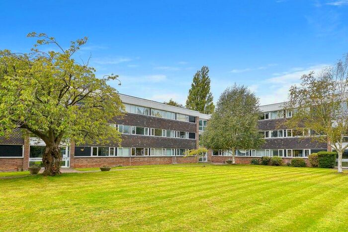 2 Bedroom Apartment To Rent In High Point, B15